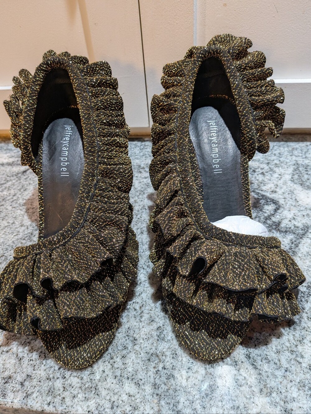 Jeffrey Campbell Calliope Gold Lame Ruffled Heels NWT Size 8M